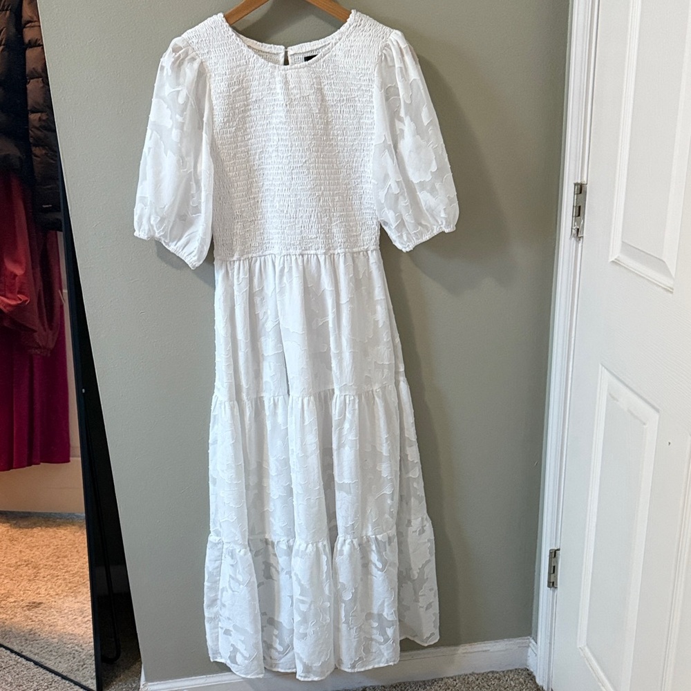 Chic White Long Sleeve Dress